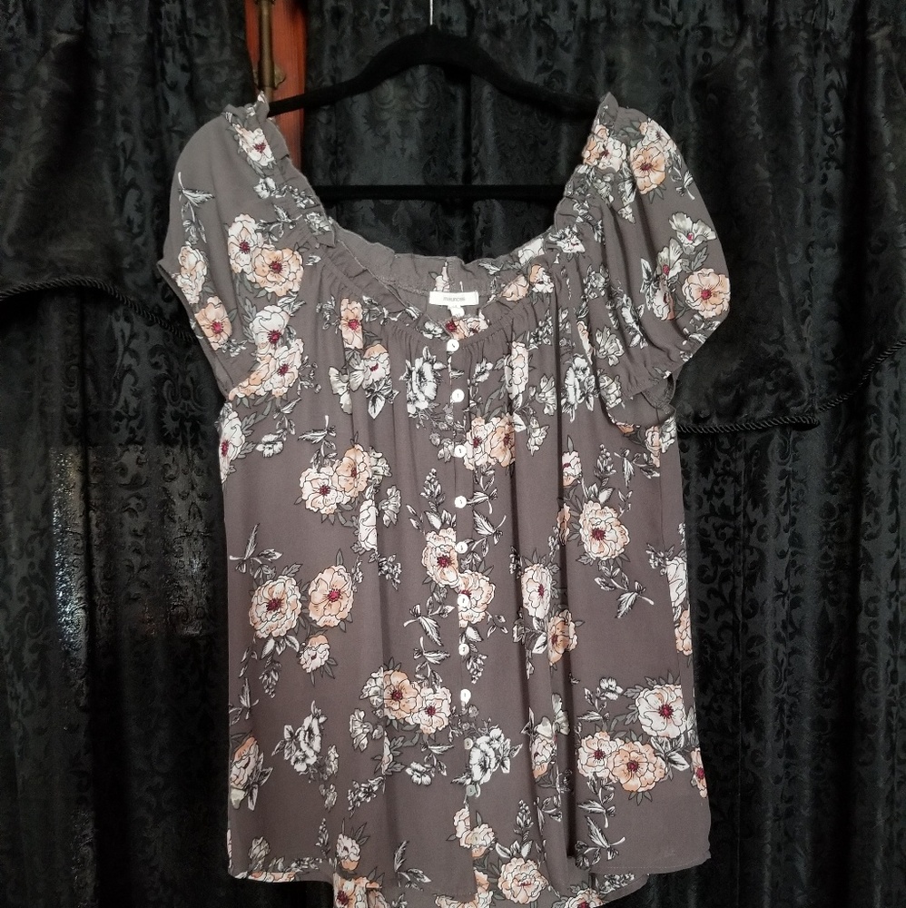 🖤 5 for $25 🖤 Grey Floral Peasant / Off Shoulder